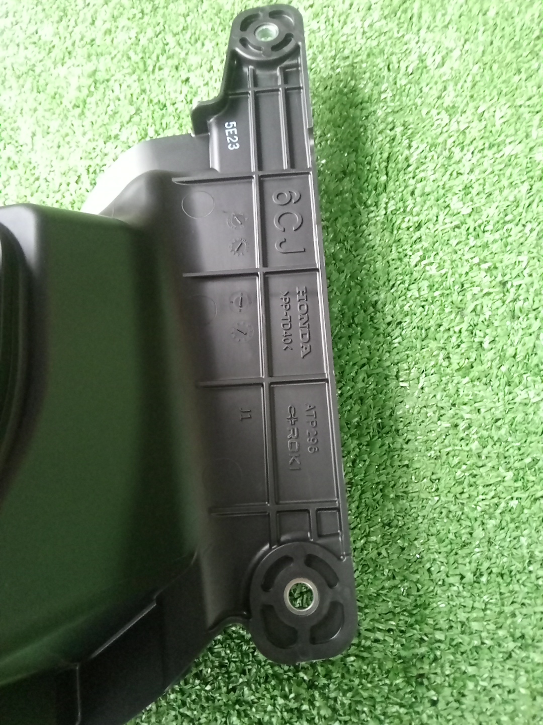 Воздухозаборник HONDA ZR-V RZ3 17250-6CJ-H00 3 ракурс