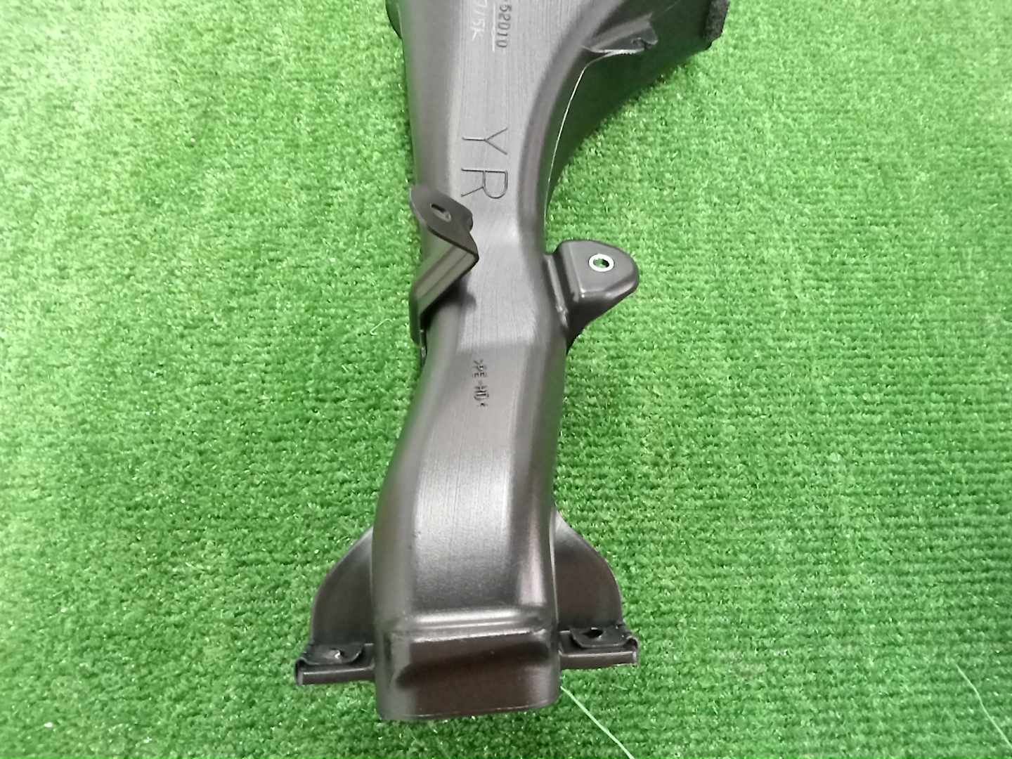 Воздухозаборник правый передний TOYOTA YARIS GXPA16 G16E-GTS 47791-52010 4 ракурс Воздухозаборник правый передний TOYOTA YARIS GXPA16 G16E-GTS 47791-52010 4 ракурс