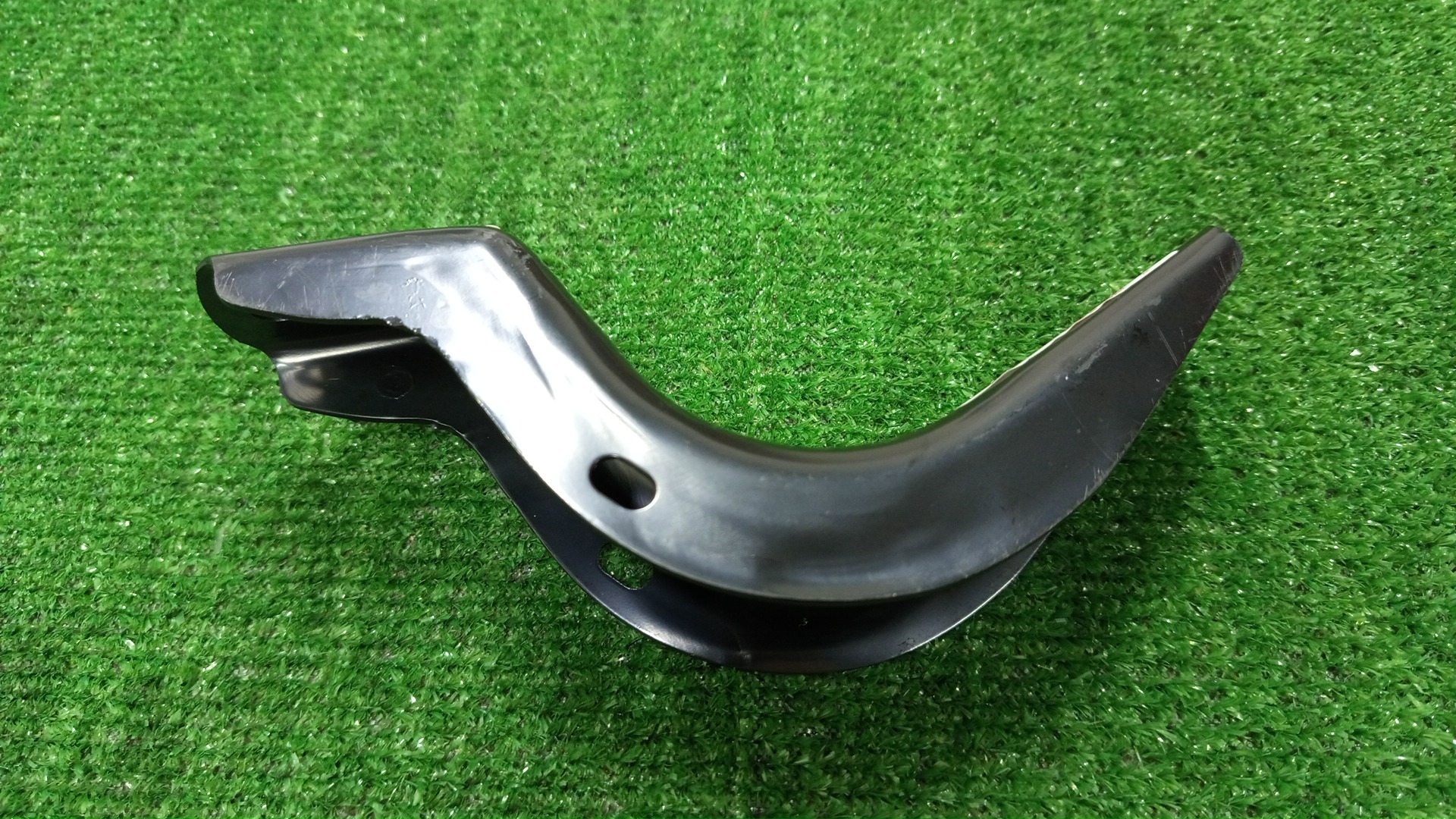 Крепление подножки правое LEXUS LX570 URJ201 51795-60100 2 ракурс