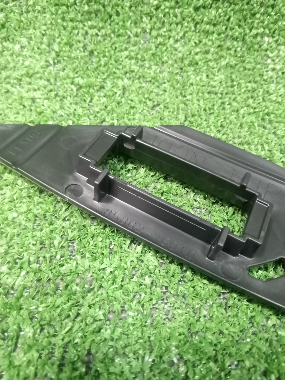  LEXUS UX250H MZAH10 85362-76010 3 ракурс