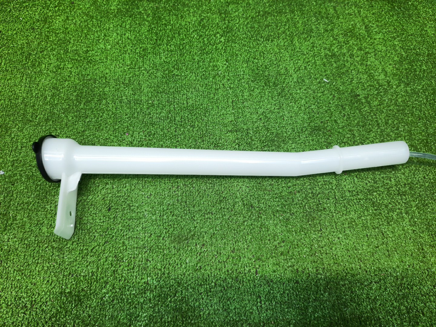 Горловина бачка омывателя TOYOTA COROLLA CROSS ZSG10 85301-16010 1 ракурс