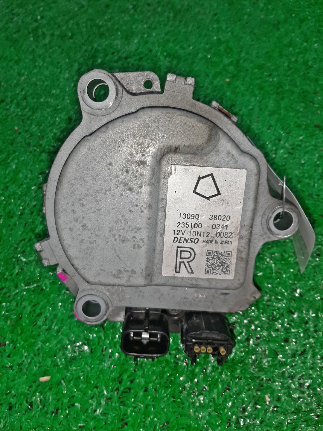 Регулятор vvt-i правый LEXUS LS460 USF40 1UR-FSE 13090-38020 1 ракурс
