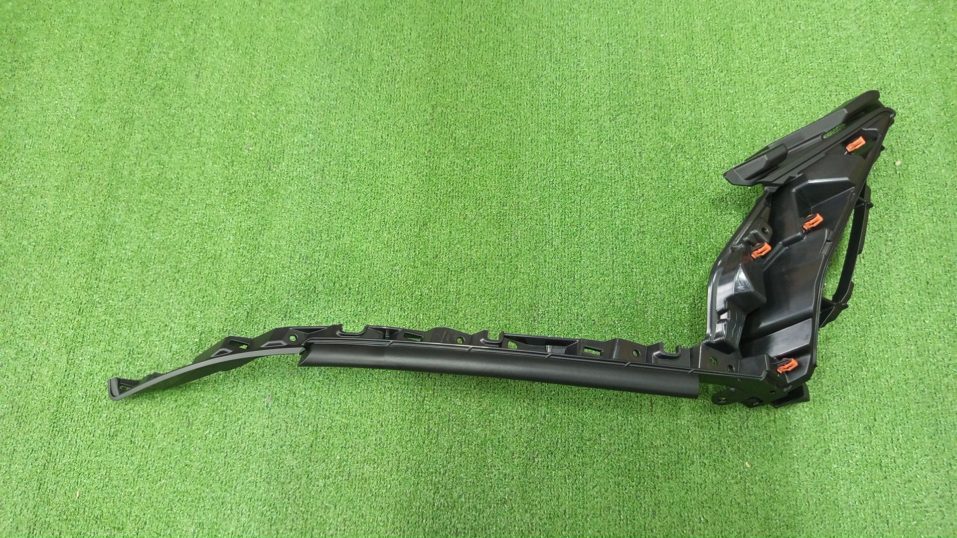 Ресничка левая передняя TOYOTA LAND CRUISER PRADO TRJ150 53246-60020 1 ракурс