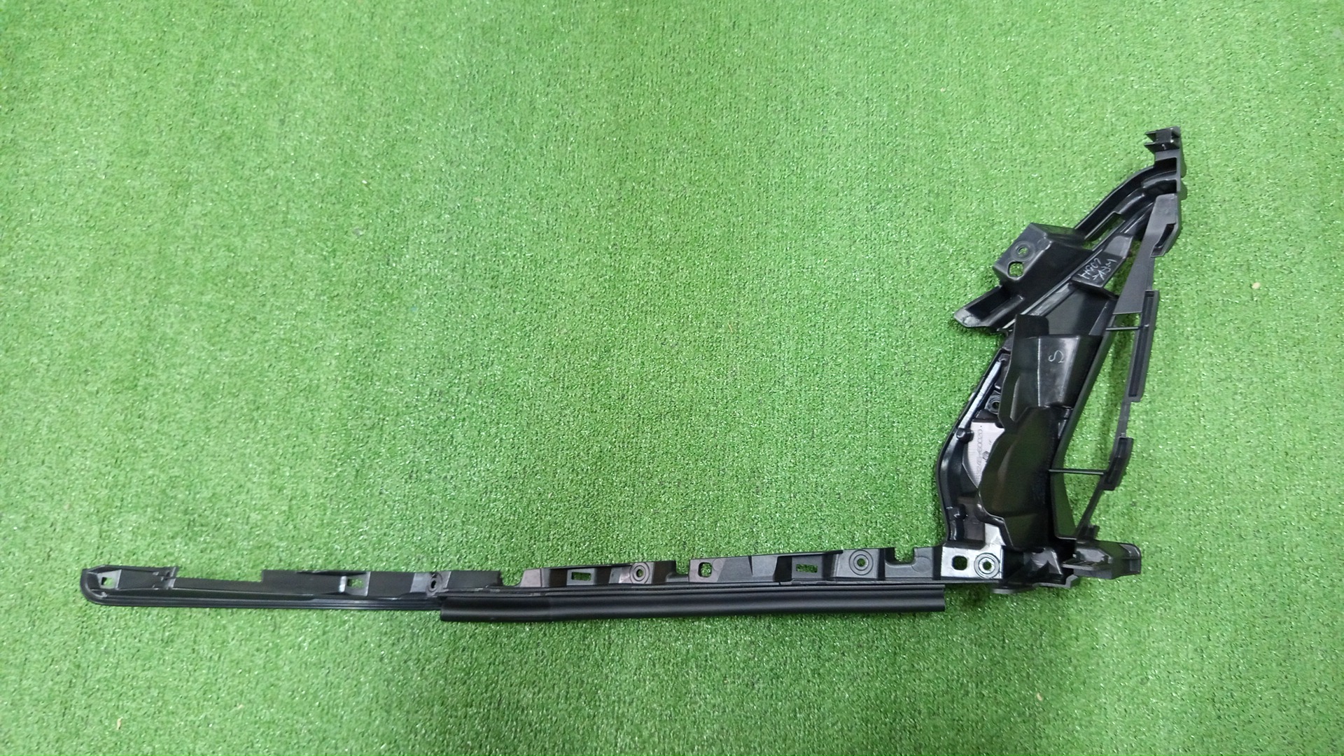 Ресничка правая передняя TOYOTA LAND CRUISER PRADO TRJ150 53245-60020 4 ракурс