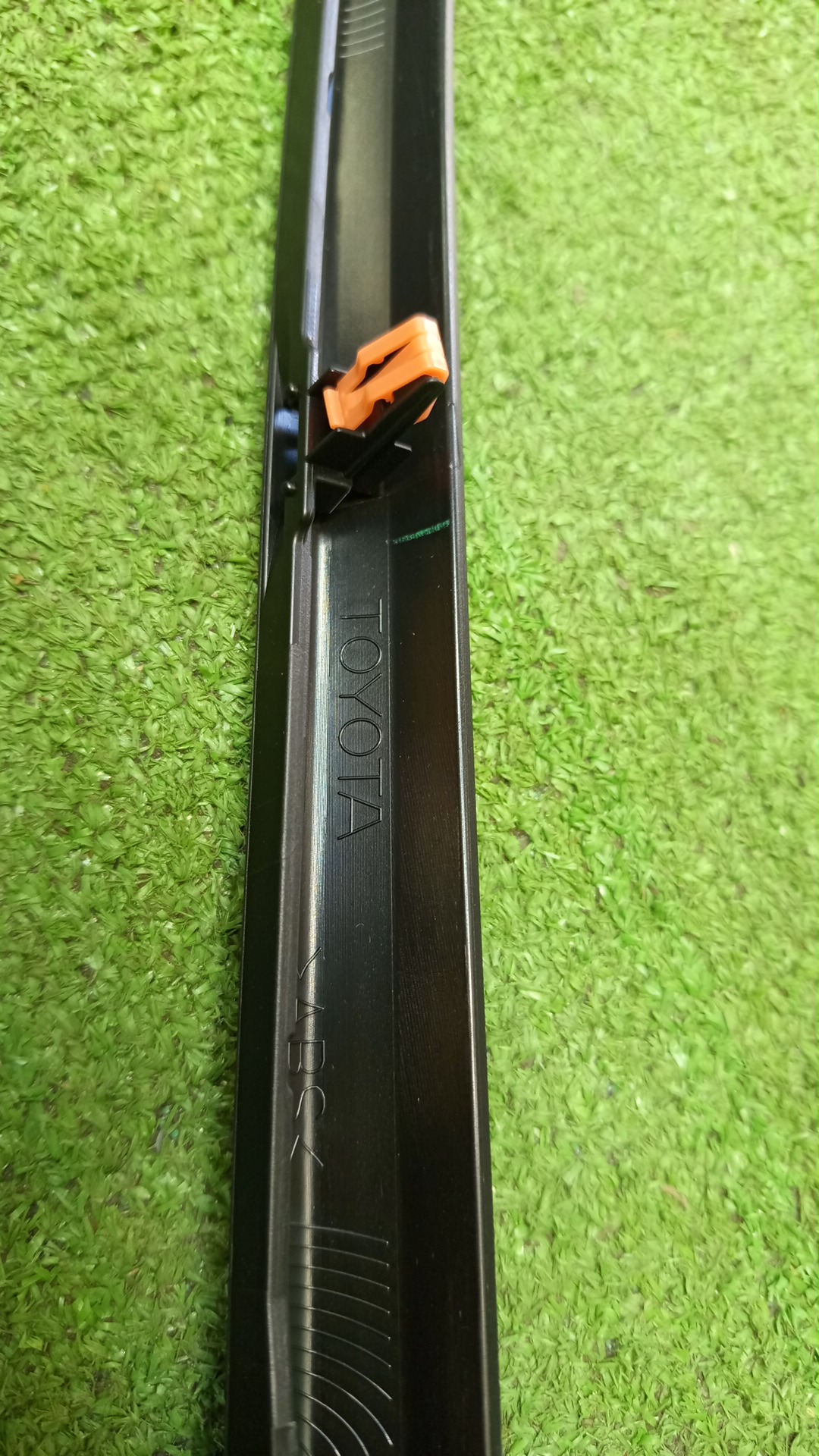 Ресничка левая TOYOTA LAND CRUISER PRADO TRJ150 53148-60080 3 ракурс