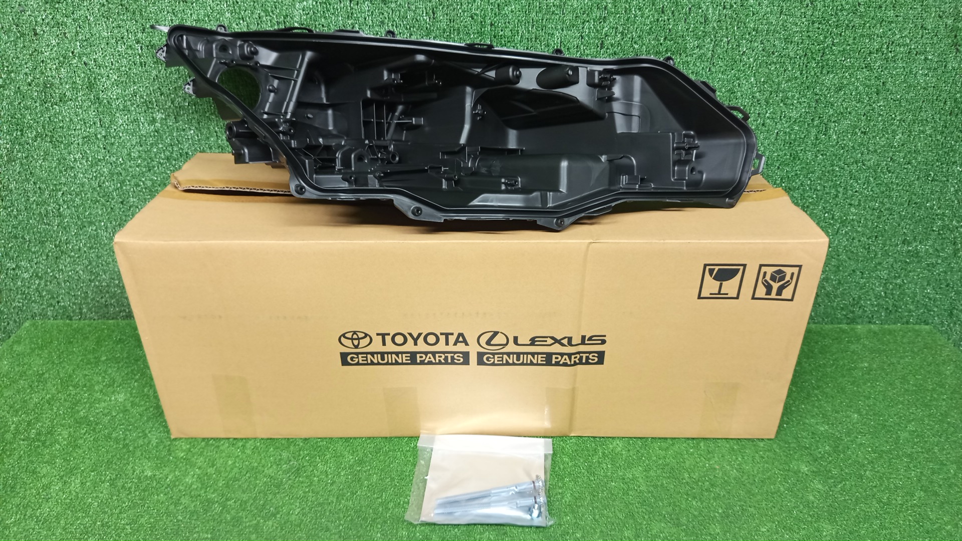  LEXUS RX350 TALA10 8111B-48K00 1 ракурс