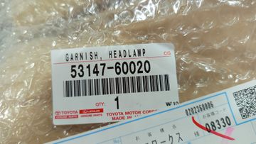 НАКЛАДКА НА ФАРУ НА TOYOTA LAND CRUISER PRADO TRJ150