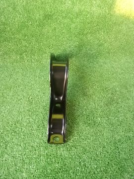 КРЕПЛЕНИЕ ПОДНОЖКИ НА TOYOTA HILUX GUN125