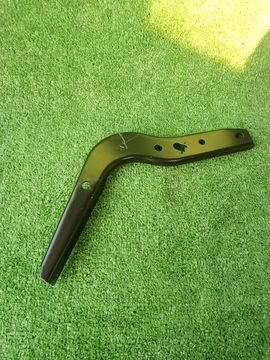 КРЕПЛЕНИЕ ПОДНОЖКИ НА TOYOTA HILUX GUN125