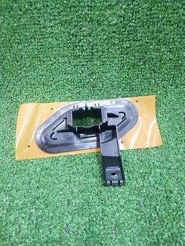 КРОНШТЕЙН ФОРСУНКИ ОМЫВАТЕЛЯ НА LEXUS ES300H AXZH10