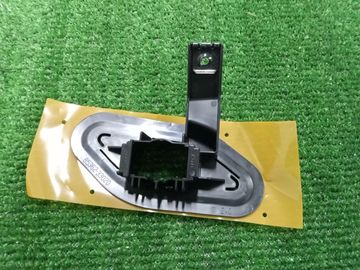 КРОНШТЕЙН ФОРСУНКИ ОМЫВАТЕЛЯ НА LEXUS ES300H AXZH10