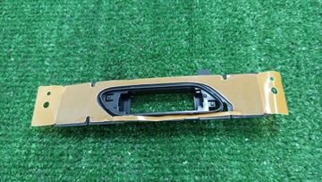 КРОНШТЕЙН ФОРСУНКИ ОМЫВАТЕЛЯ НА LEXUS RX300 AGL25W