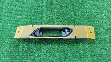 КРОНШТЕЙН ФОРСУНКИ ОМЫВАТЕЛЯ НА LEXUS RX300 AGL25W