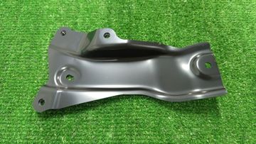 КРОНШТЕЙН КРЫЛА НА LEXUS RZ450E XEBM15