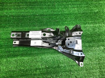ПЛАНКА ЗАМКА КАПОТА НА TOYOTA FORTUNER GUN156