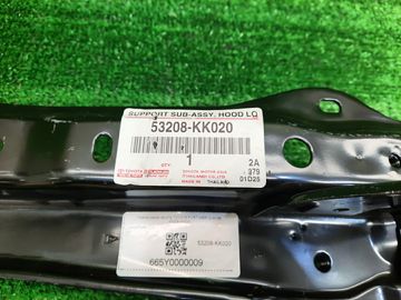 ПЛАНКА ЗАМКА КАПОТА НА TOYOTA FORTUNER GUN156