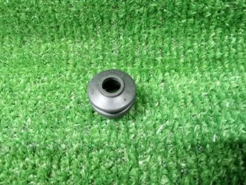 ПЫЛЬНИК НАПРАВЛЯЮЩЕЙ СУППОРТА НА SUZUKI JIMNY JB74W