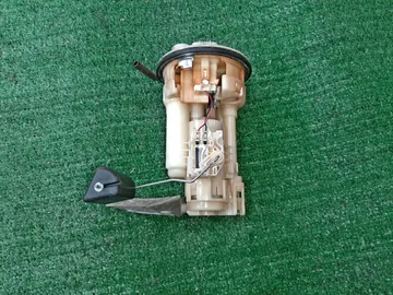 НАСОС ПОГРУЖНОЙ НА TOYOTA COROLLA NZE121 1NZ-FE