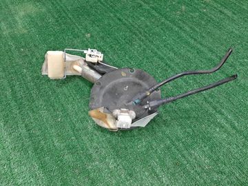 НАСОС ПОГРУЖНОЙ НА NISSAN PRESAGE U30 KA24DE