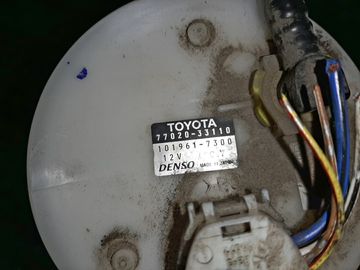 НАСОС ПОГРУЖНОЙ НА TOYOTA CAMRY ACV30 2AZ-FE