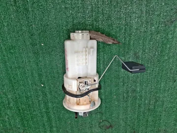 НАСОС ПОГРУЖНОЙ НА TOYOTA PROBOX NCP51V 1NZ-FE