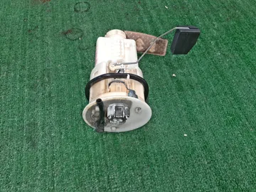 НАСОС ПОГРУЖНОЙ НА TOYOTA PROBOX NCP51V 1NZ-FE