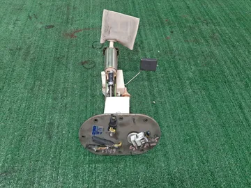 НАСОС ПОГРУЖНОЙ НА SUBARU FORESTER SF5 EJ20T