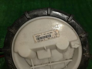 НАСОС ПОГРУЖНОЙ НА MERCEDES-BENZ C-CLASS W203