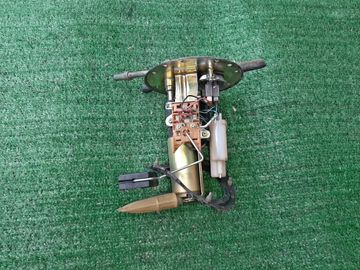 НАСОС ПОГРУЖНОЙ НА TOYOTA COROLLA AE114 4A-FE