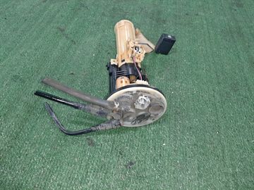 НАСОС ПОГРУЖНОЙ НА SUZUKI JIMNY WIDE JB33W G13B