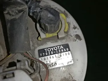 НАСОС ПОГРУЖНОЙ НА TOYOTA COROLLA NZE121 1NZ-FE