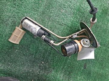 НАСОС ПОГРУЖНОЙ НА TOYOTA MARK II GX100 1G-FE