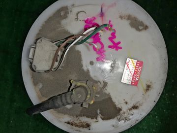 НАСОС ПОГРУЖНОЙ НА TOYOTA HARRIER MCU30W 1MZ-FE