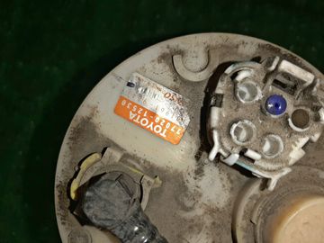 НАСОС ПОГРУЖНОЙ НА TOYOTA COROLLA ZZE122 1ZZ-FE