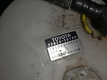 НАСОС ПОГРУЖНОЙ НА TOYOTA CROWN MAJESTA UZS171 1UZ-FE