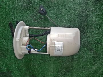 НАСОС ПОГРУЖНОЙ НА TOYOTA PASSO M700A 1KR-FE