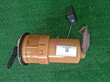 НАСОС ПОГРУЖНОЙ НА TOYOTA PLATZ NCP12 1NZ-FE