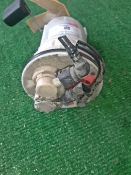 НАСОС ПОГРУЖНОЙ НА TOYOTA COROLLA FIELDER ZZE123G 2ZZ-GE