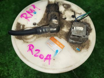 НАСОС ПОГРУЖНОЙ НА HONDA CR-V RM1 R20A