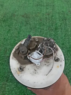 НАСОС ПОГРУЖНОЙ НА TOYOTA PROBOX NCP51 1NZ-FE