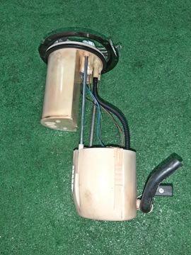 НАСОС ПОГРУЖНОЙ НА TOYOTA RACTIS NCP125 1NZ-FE
