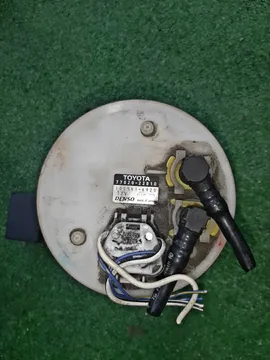 НАСОС ПОГРУЖНОЙ НА TOYOTA PROGRES JCG10 1JZ-GE