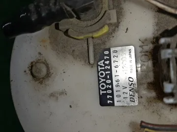 НАСОС ПОГРУЖНОЙ НА TOYOTA SPACIO NZE124 1NZ-FE