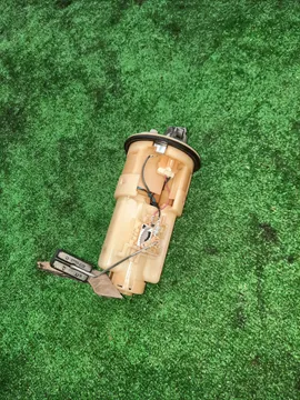 НАСОС ПОГРУЖНОЙ НА TOYOTA PORTE NNP11 1NZ-FE