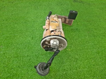 НАСОС ПОГРУЖНОЙ НА TOYOTA PREMIO ZRT265 2ZR-FE