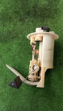 НАСОС ПОГРУЖНОЙ НА TOYOTA VITZ KSP130 1KR-FE