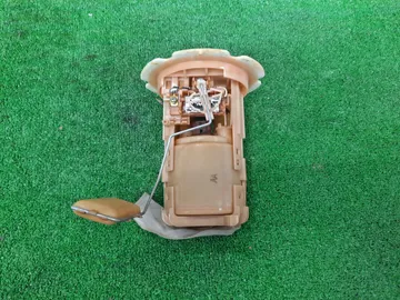 НАСОС ПОГРУЖНОЙ НА NISSAN SERENA PC24 SR20DE