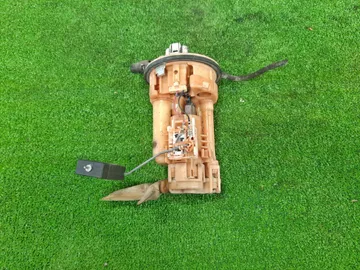НАСОС ПОГРУЖНОЙ НА TOYOTA VOLTZ ZZE136 1ZZ-FE