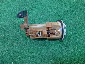 НАСОС ПОГРУЖНОЙ НА TOYOTA PLATZ SCP11 1SZ-FE
