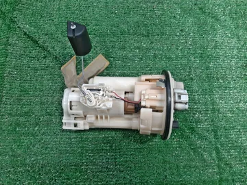 НАСОС ПОГРУЖНОЙ НА TOYOTA COROLLA NZE121 1NZ-FE